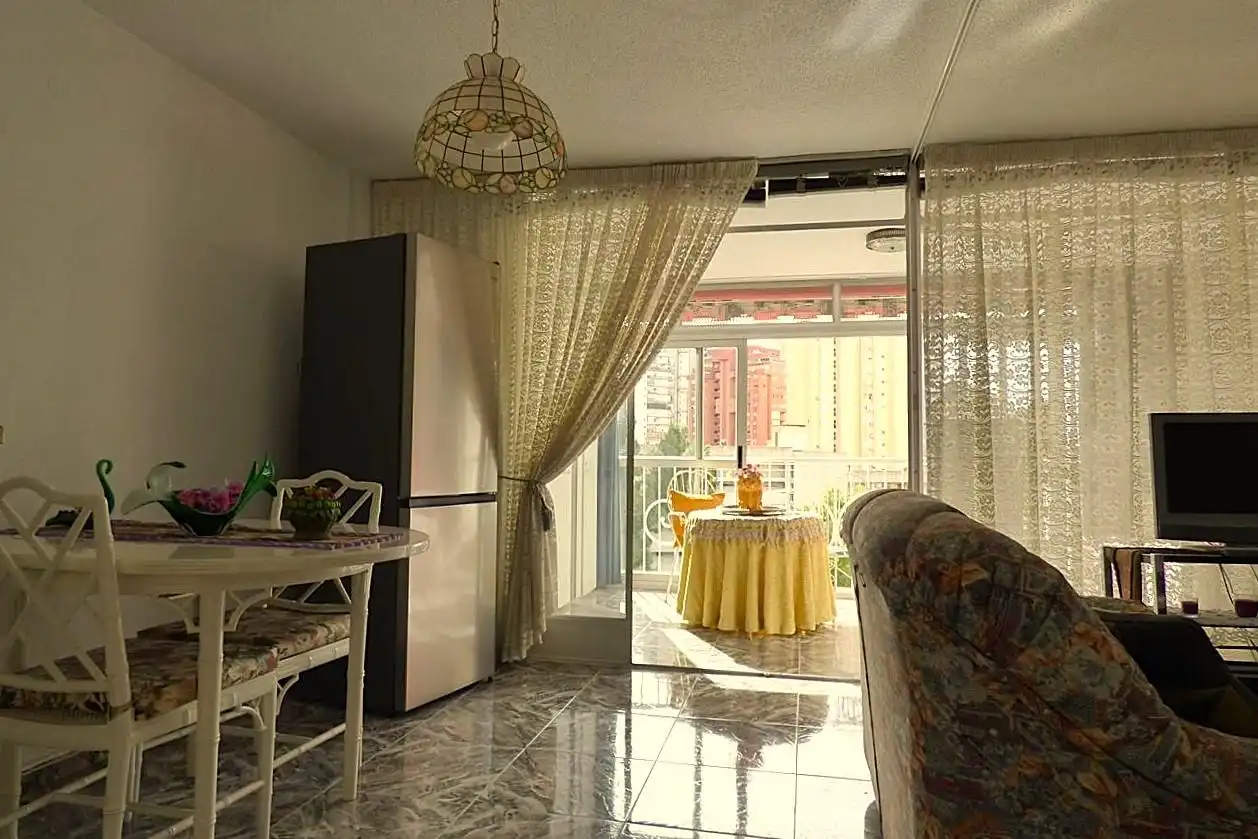 Sala d'estar de Apartament en venda en Benidorm amb Piscina i Piscina comunitària