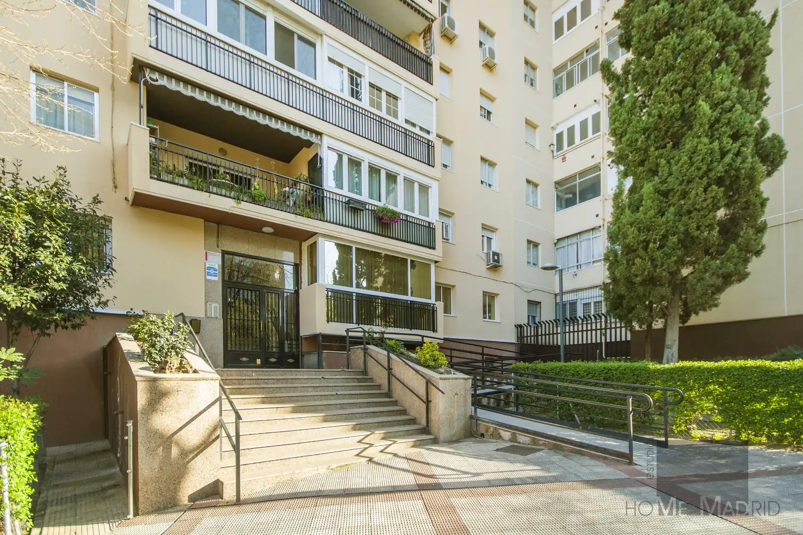 Vista exterior de Piso en venta en Coslada con Calefacción, Parquet y Terraza