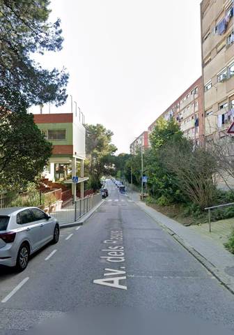 Piso en Venta en Avinguda dels Rasos de Peguera en Ciutat Meridiana