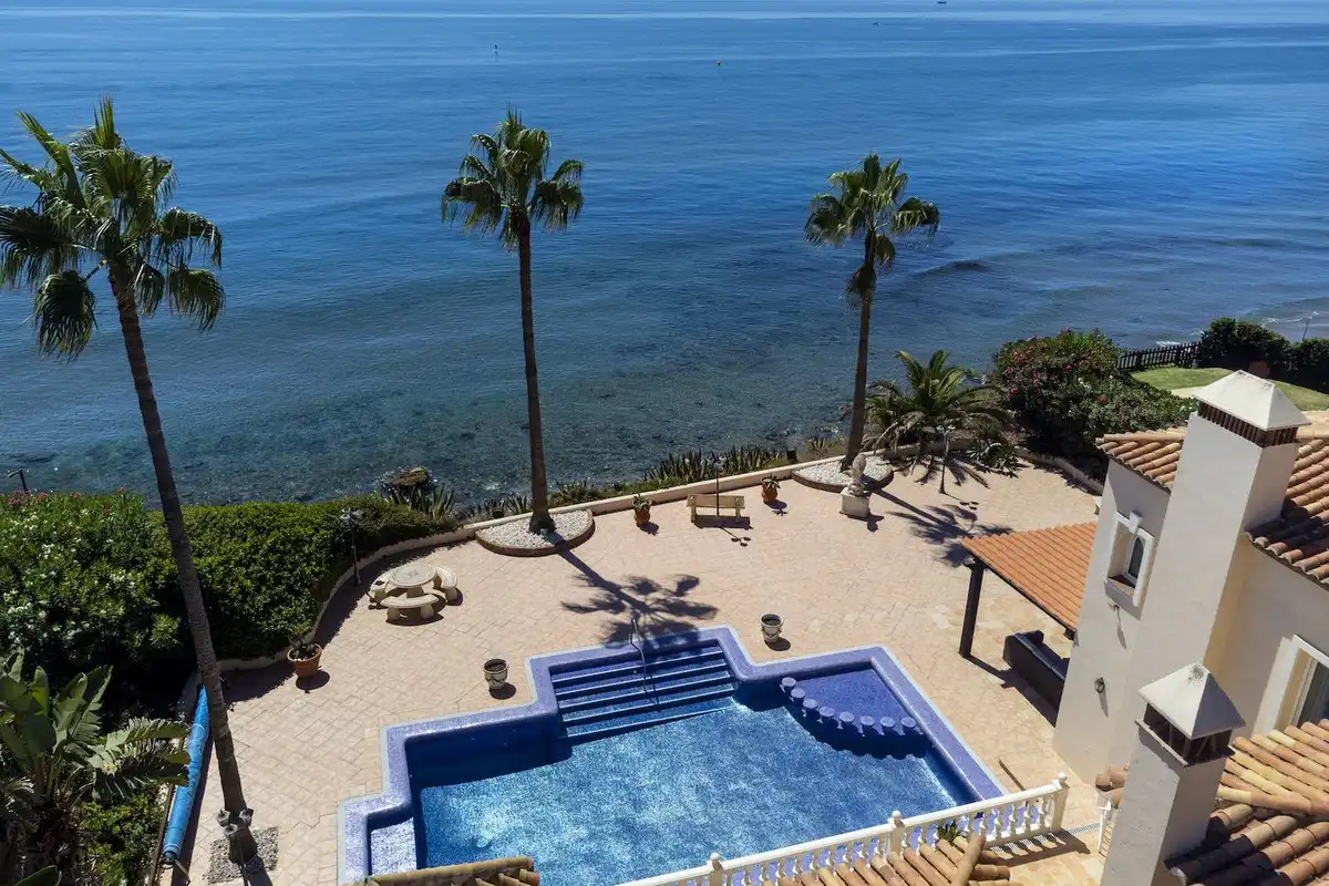 Piscina de Casa adosada en venda en Marbella amb Terrassa i Alarma