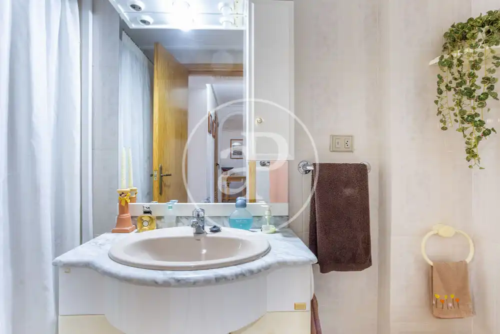 Bathroom of Flat for sale in Moncofa  with Air Conditioner, Heating and Terrace
