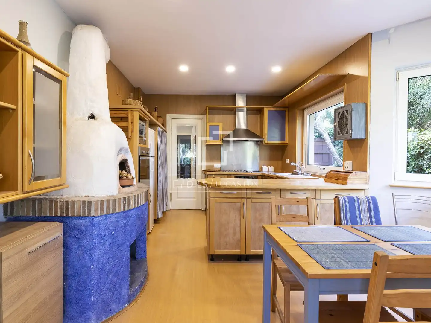 Cocina de Casa o chalet en venta en Sitges con Aire acondicionado, Calefacción y Jardín privado