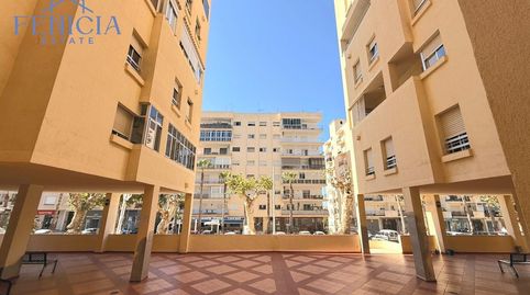 Foto 2 de Piso en venta en Almuñecar Centro, Almuñécar
