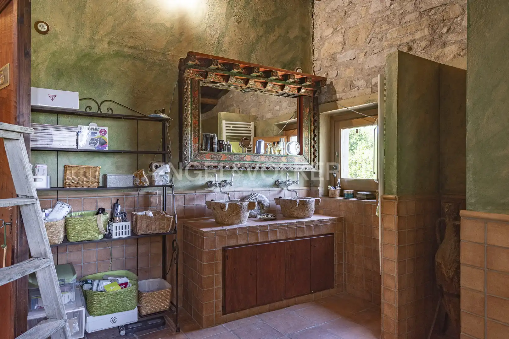 Bathroom of Country homes for sale in Castellbell i el Vilar  with Heating, Private garden and Swimming Pool
