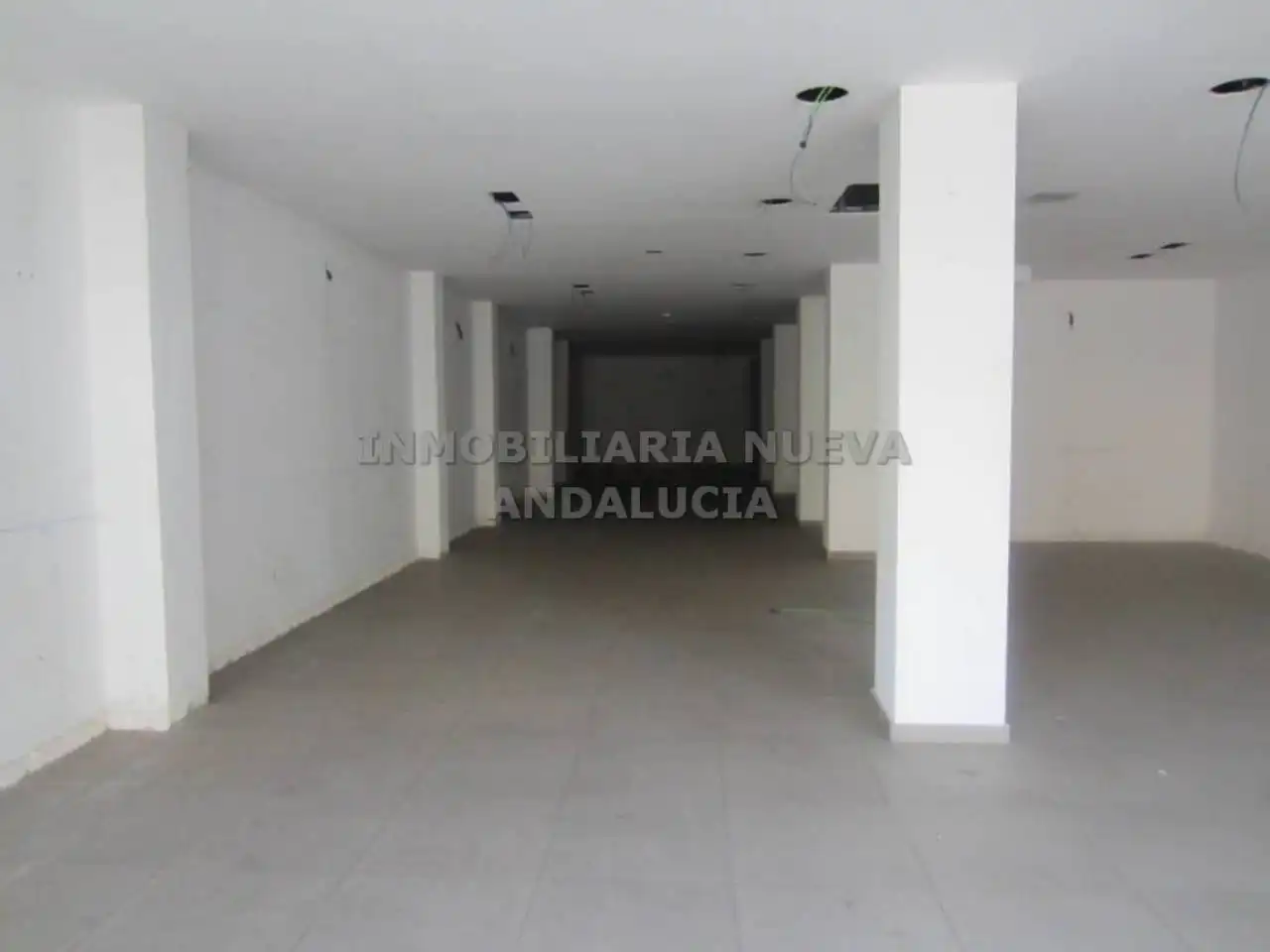 Local comercial de lloguer a Nueva Andalucía, imagen 5