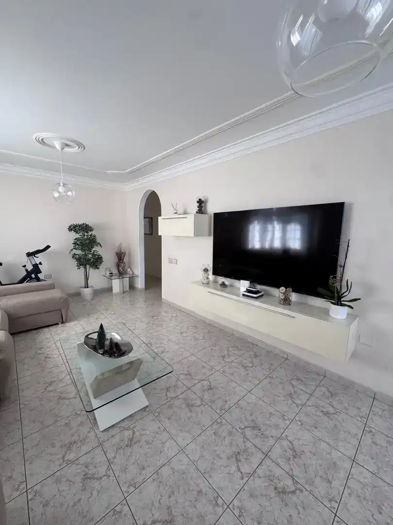 Sala d'estar de Casa o xalet en venda en San Bartolomé de Tirajana amb Aire condicionat