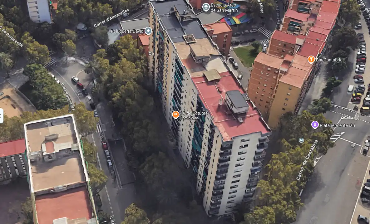 Vista exterior de Garaje en venta en Barcelona con Alarma