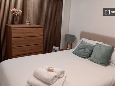 Wohnung mit Balkon zur Miete in Chamberí