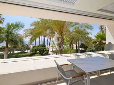 Apartamento con balcón en venta en Estepona Pueblo