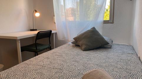 Photo 5 of Flat to share in Calle Benalmádena, 1, Palomeras Sureste, Madrid