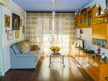 Piso con balcón en venta en Serraparera