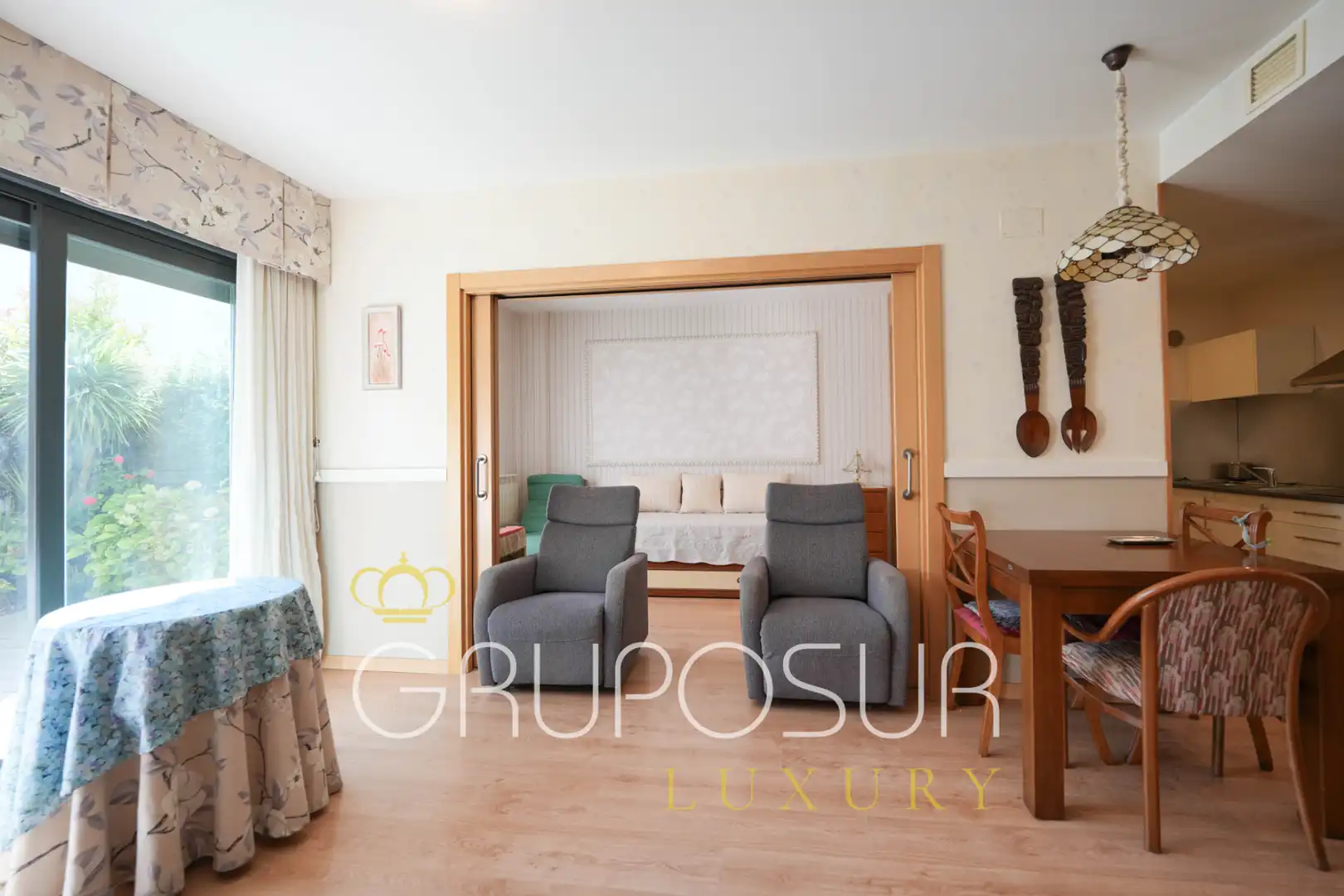 Sala de estar de Piso en venta en Valladolid con Calefacción, Jardín privado y Parquet