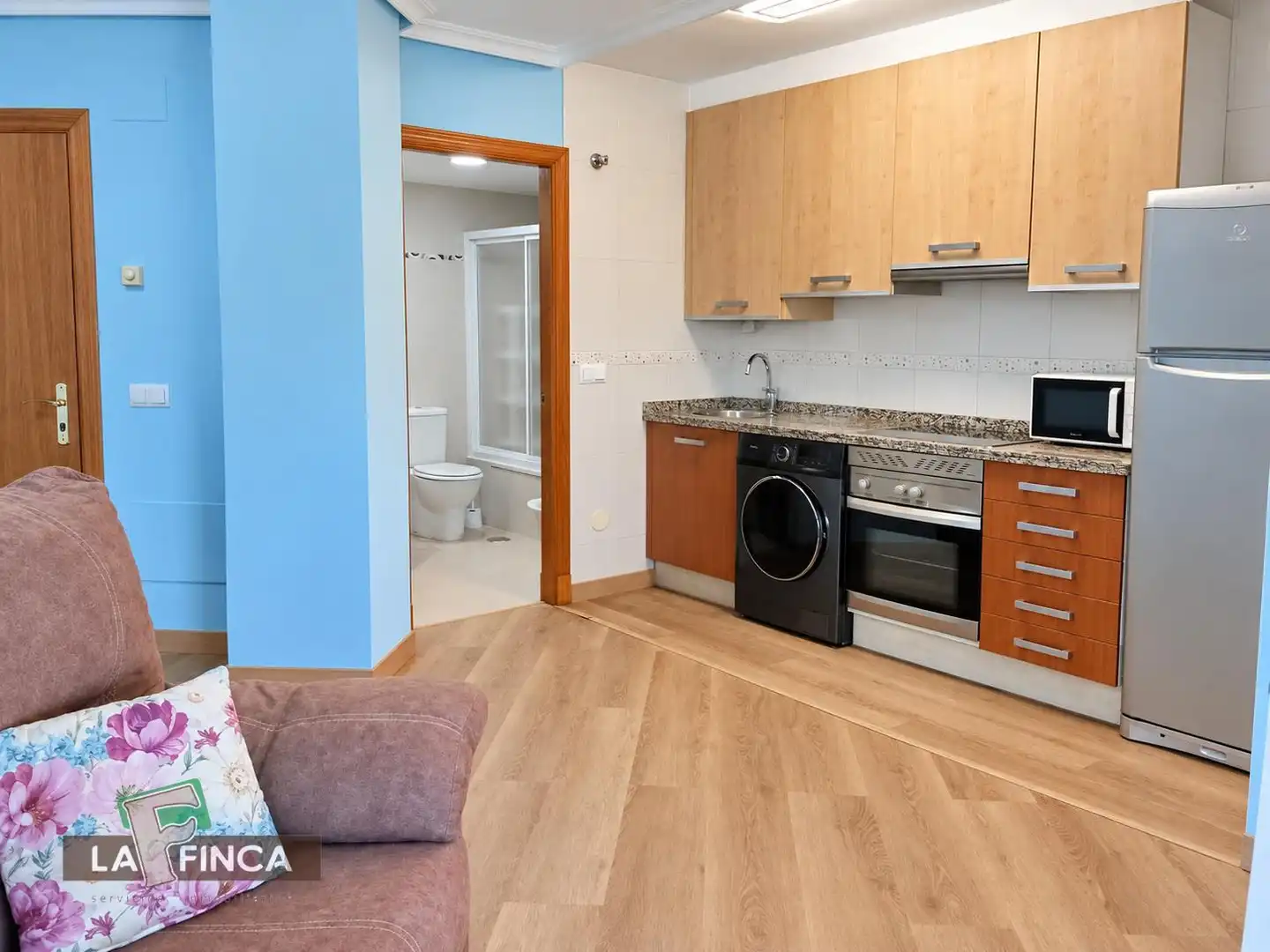 Cocina de Estudio de alquiler en HUCA - La Cadellada