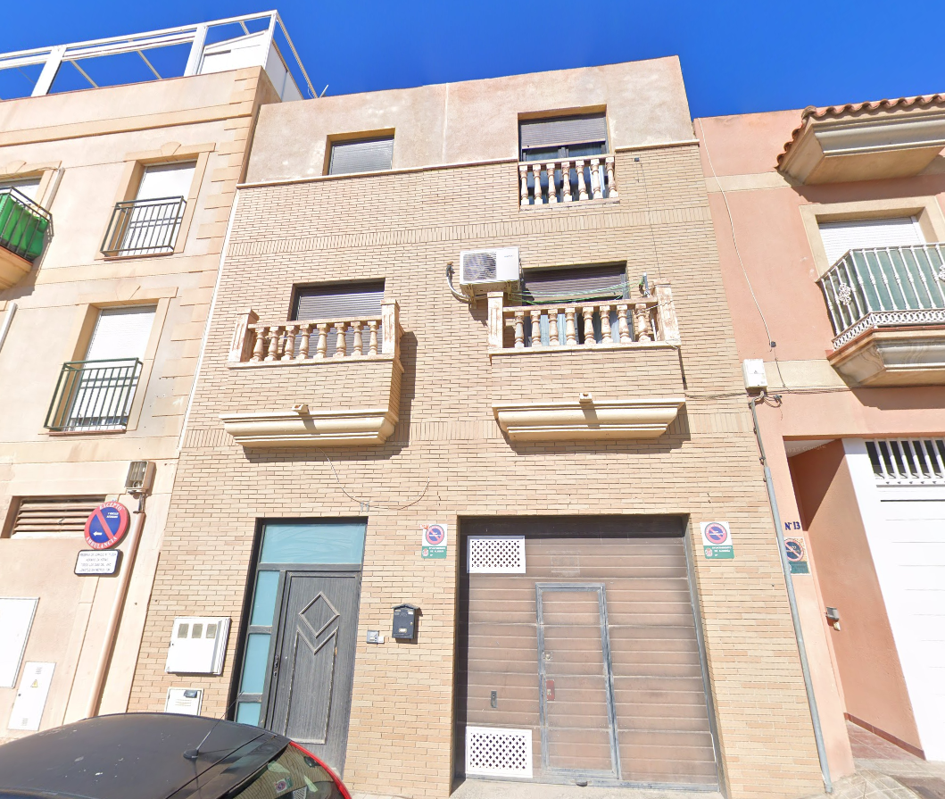 Vista exterior de Pis en venda en  Almería Capital
