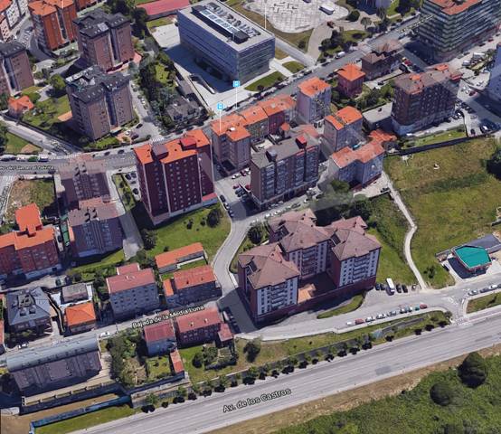 Piso en Venta en Calle los Foramontanos en Alisal - San Román