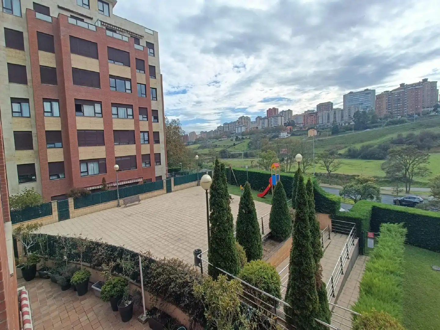 Vista exterior de Piso en venta en Santander con Trastero y Piscina comunitaria