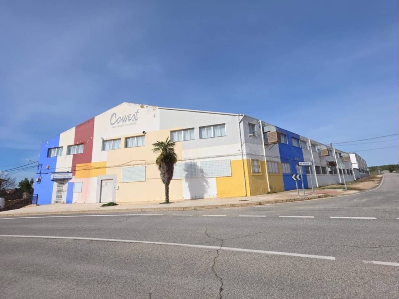 Vista exterior de Nave industrial en venta en Pozohondo