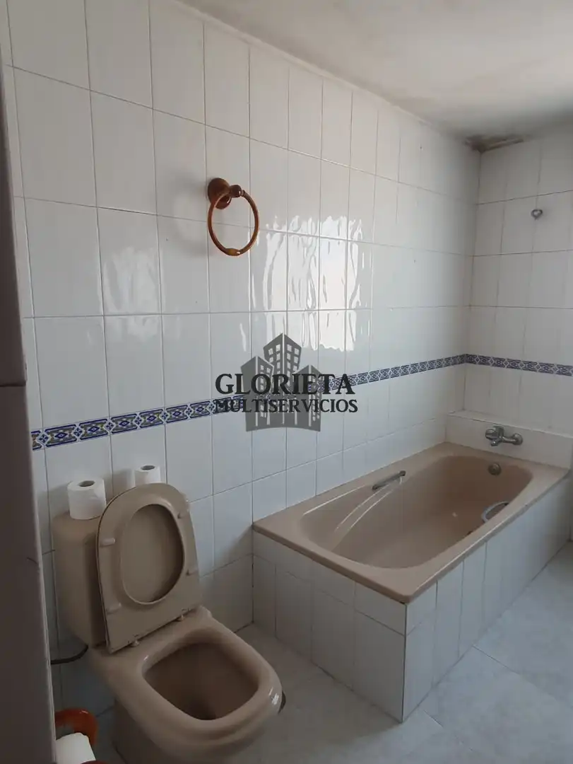 Bathroom of Houses for sale in Vigo   with Heating, Parquet flooring and Terrace