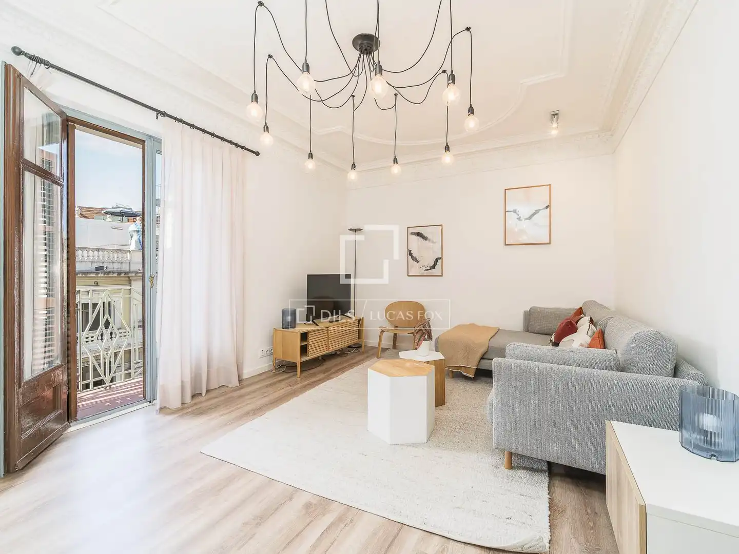 Living room of Flat for sale in Barcelona  with Air Conditioner, Terrace and Furnished