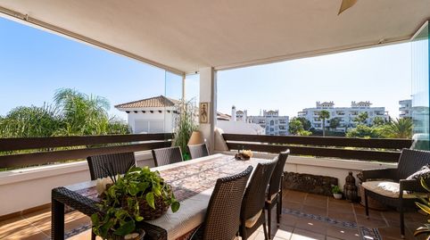 Foto 4 de Apartamento en venta en Avenida Parque Selwo, 18, La Concha - Resina Golf, Estepona