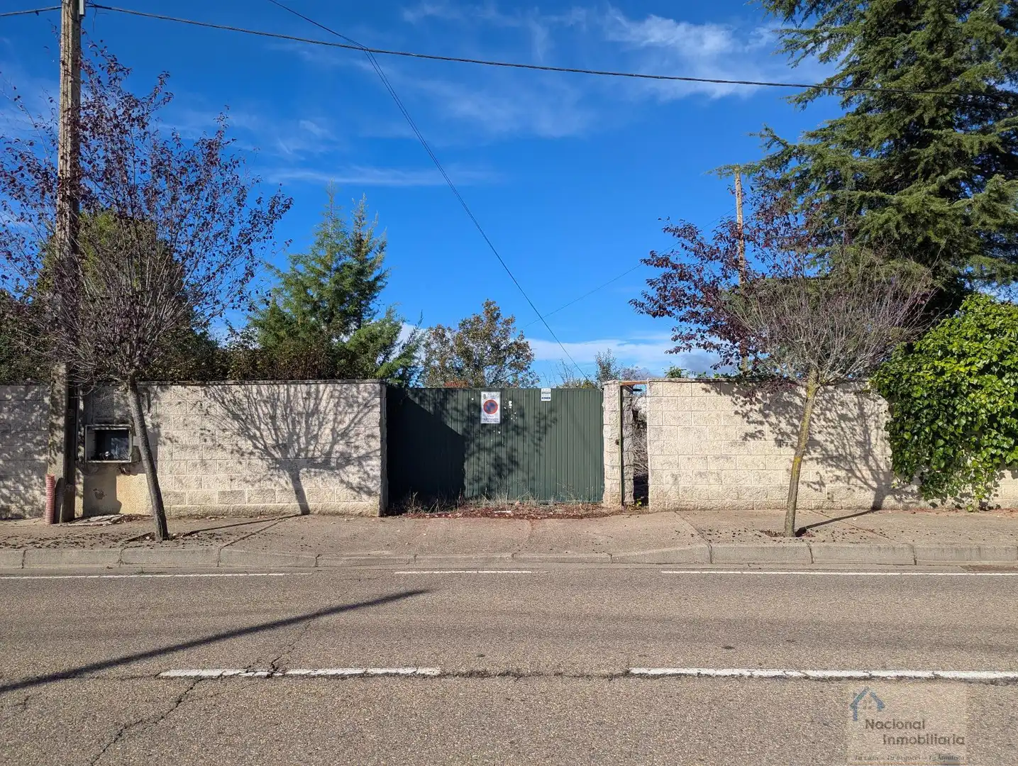Casa amb piscina en venda a Valverde de la Virgen, imagen 2