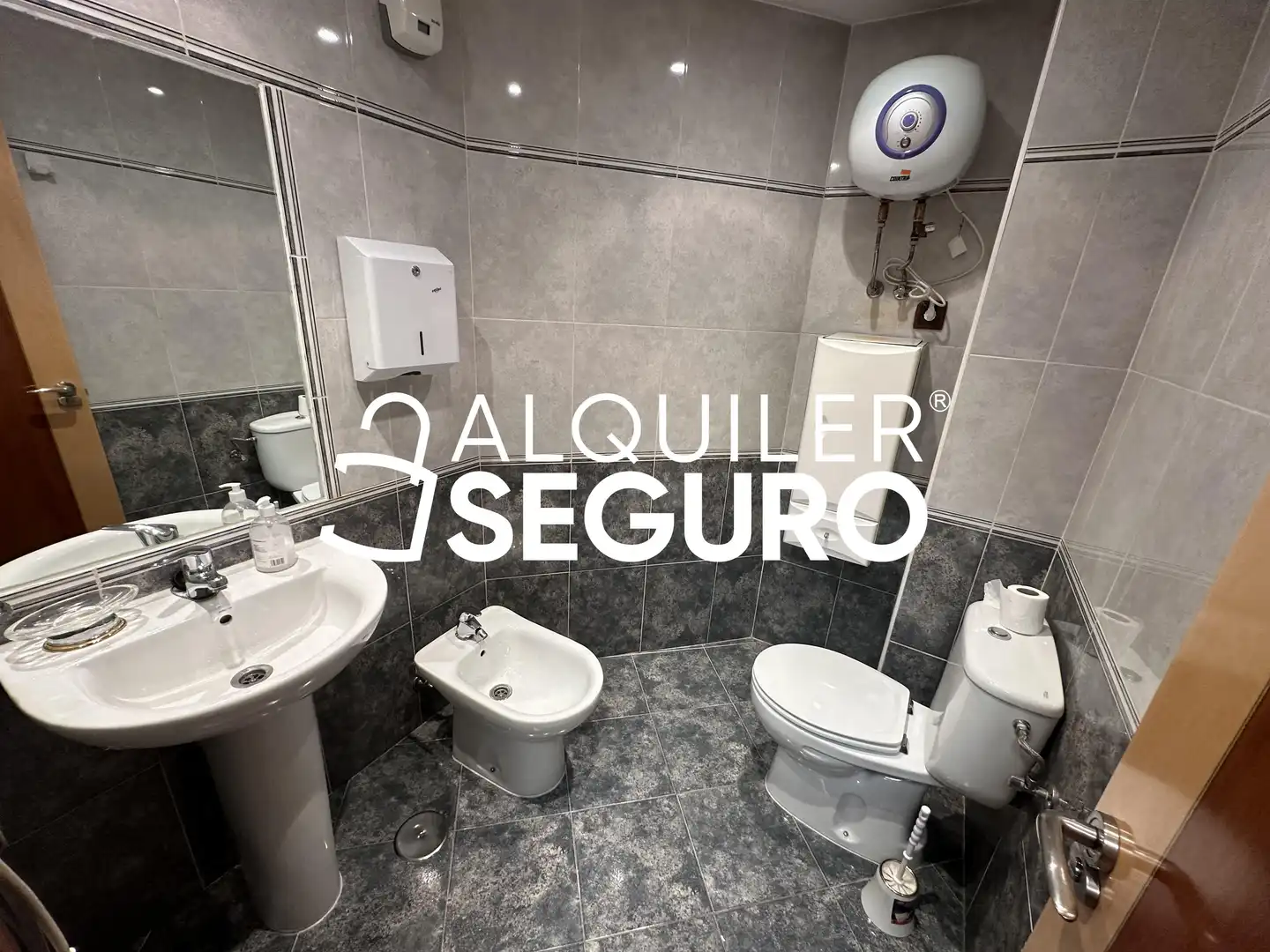 Bany de Local de lloguer en Getafe