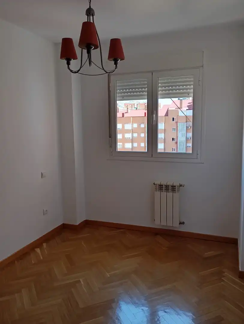 Dormitori de Pis de lloguer en Alcorcón amb Aire condicionat, Calefacció i Parquet