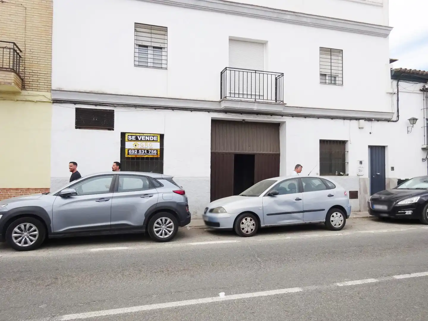 Vista exterior de Local en venta en Sanlúcar la Mayor