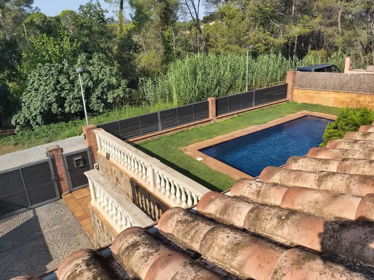 Swimming pool of Houses for rent in Sant Cugat del Vallès  with Air Conditioner, Heating and Private garden