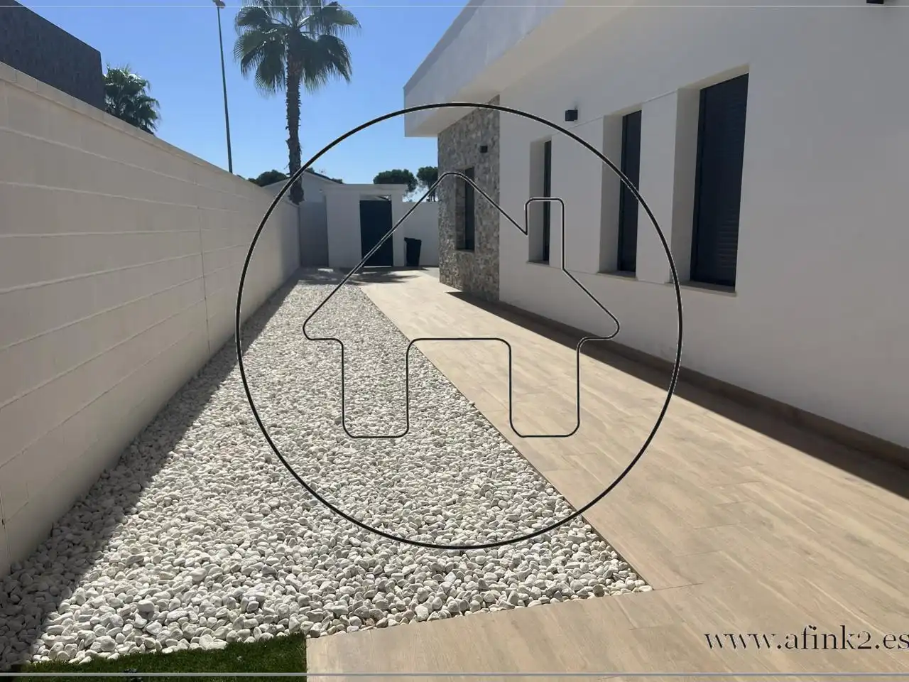 House with pool for sale in Calle Macizo Galaico, imagen 9
