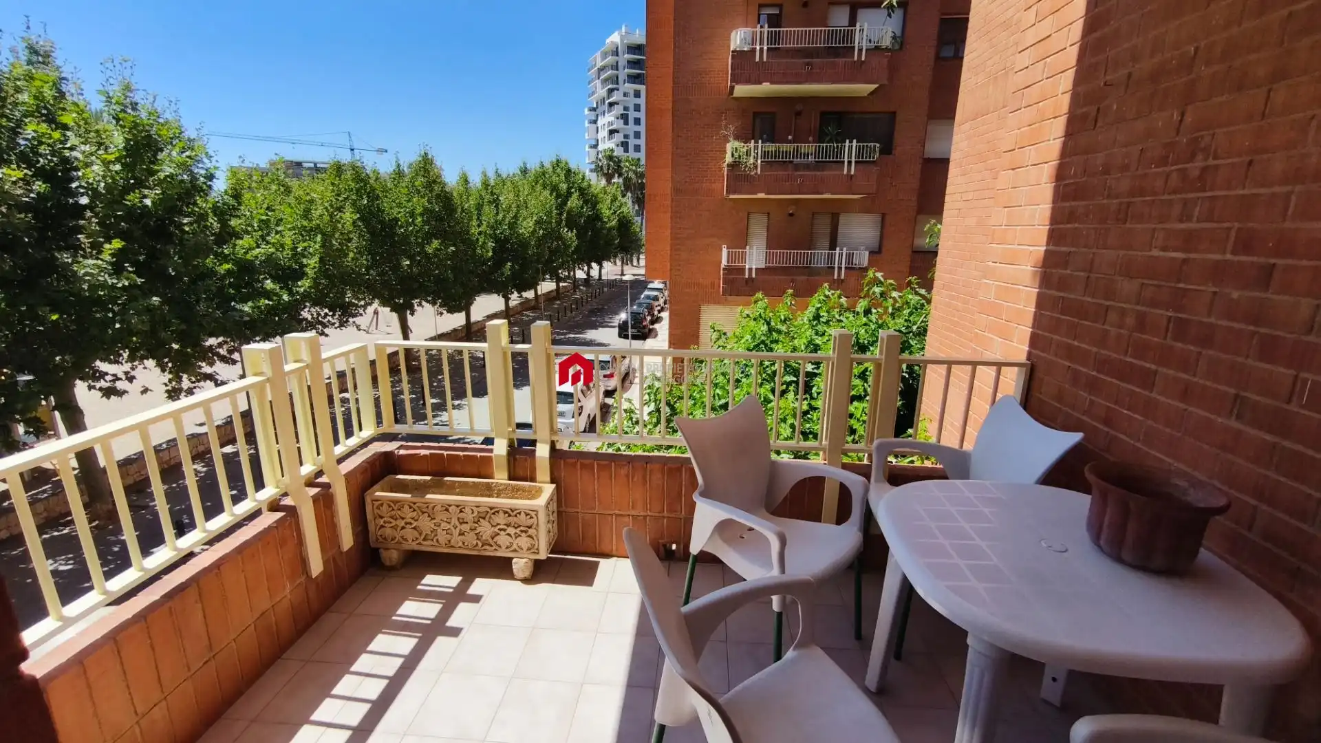 Terrasse von Wohnung zum Verkauf in Tortosa mit Privatgarten, Terrasse und Möbliert