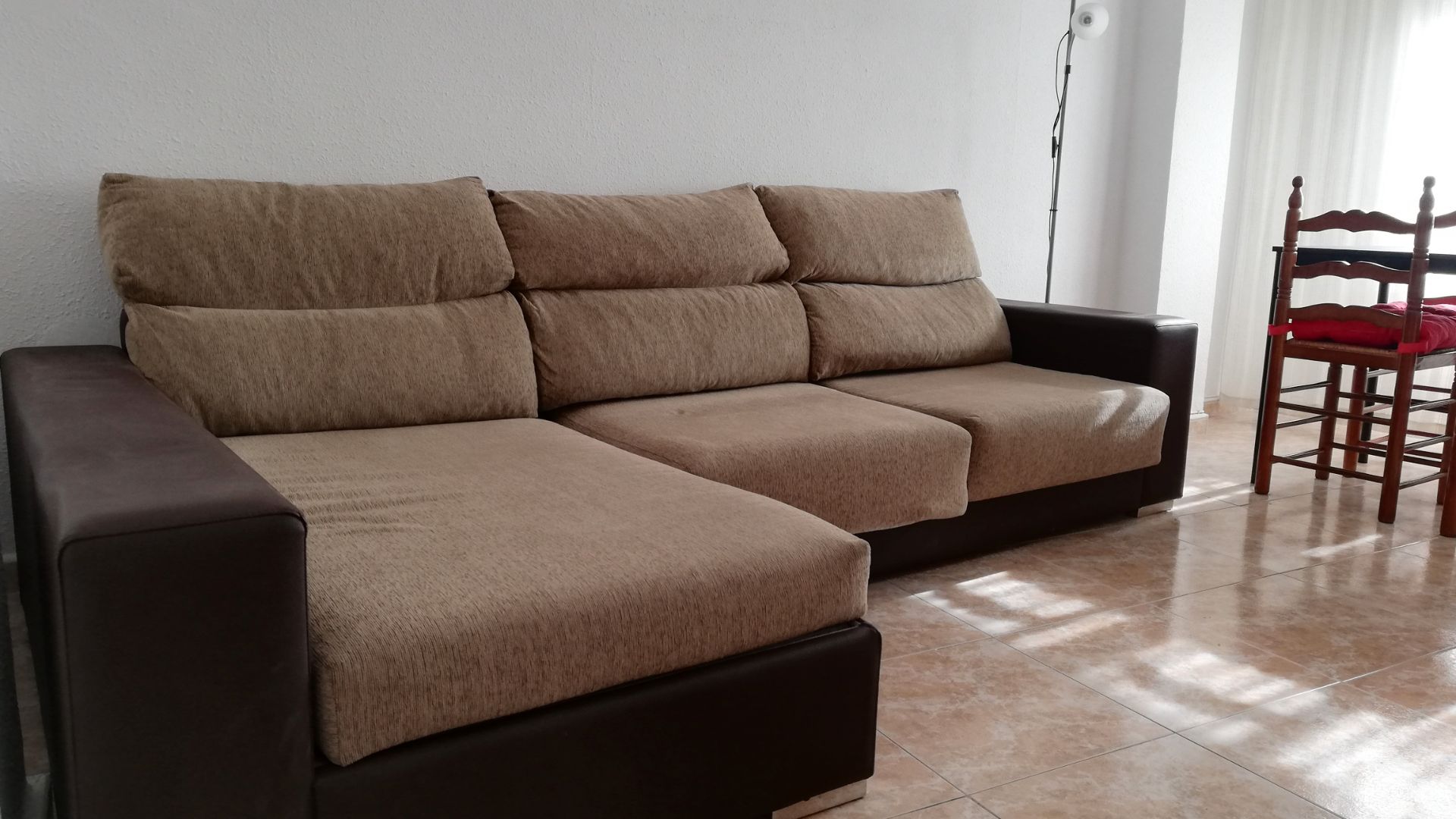Living room of Flat to rent in  Zaragoza Capital  with Heating, Furnished and Oven