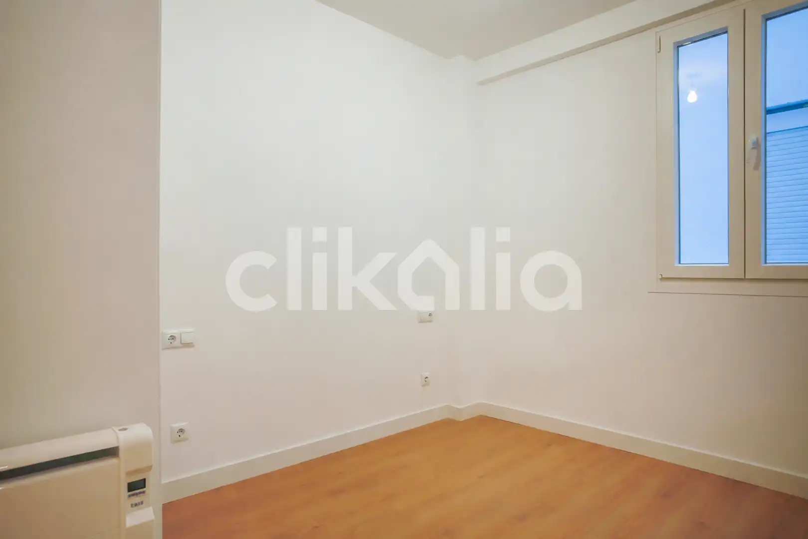 Habitación de Piso en venta en Madrid con Calefacción