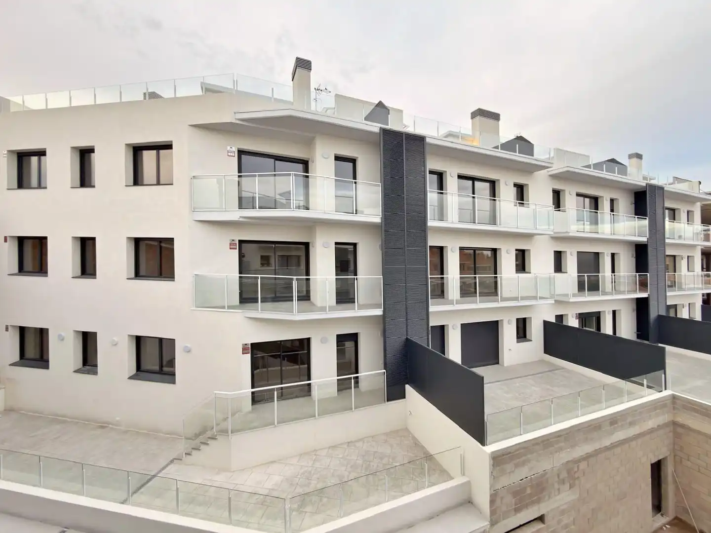 Vista exterior de Dúplex en venda en Cubelles amb Aire condicionat, Calefacció i Terrassa