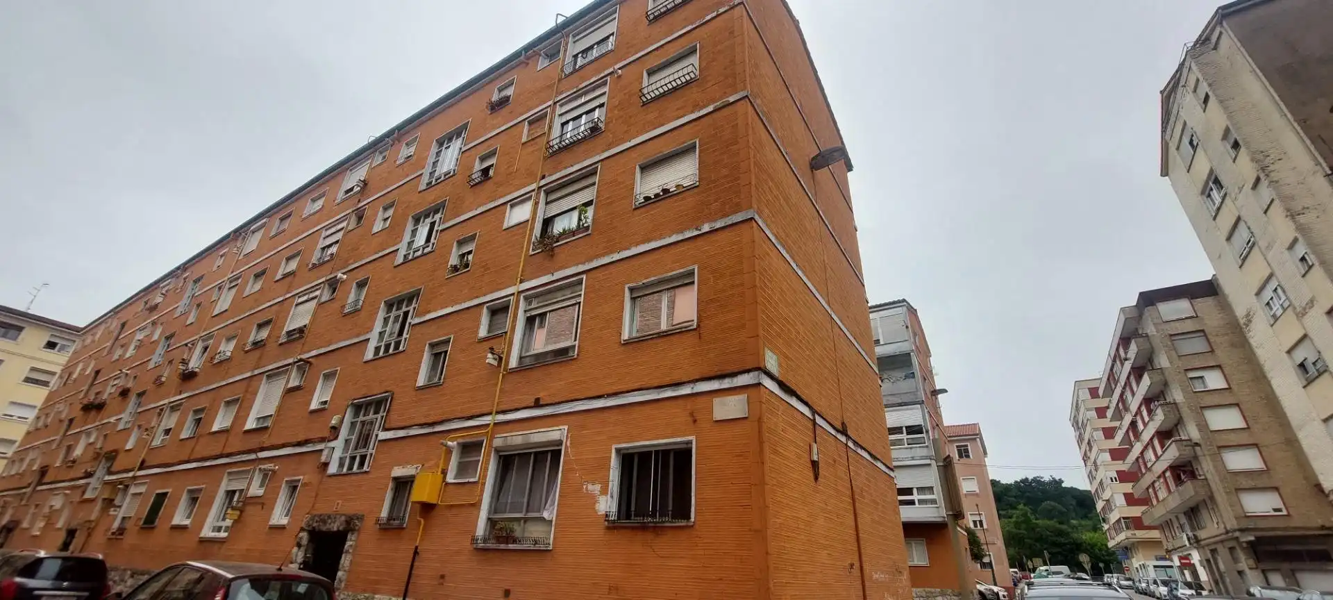 Vista exterior de Piso en venta en Torrelavega  con Calefacción