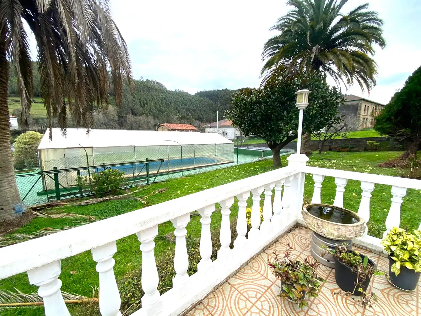 Jardí de Casa o xalet en venda en Castro-Urdiales amb Calefacció, Jardí privat i Parquet