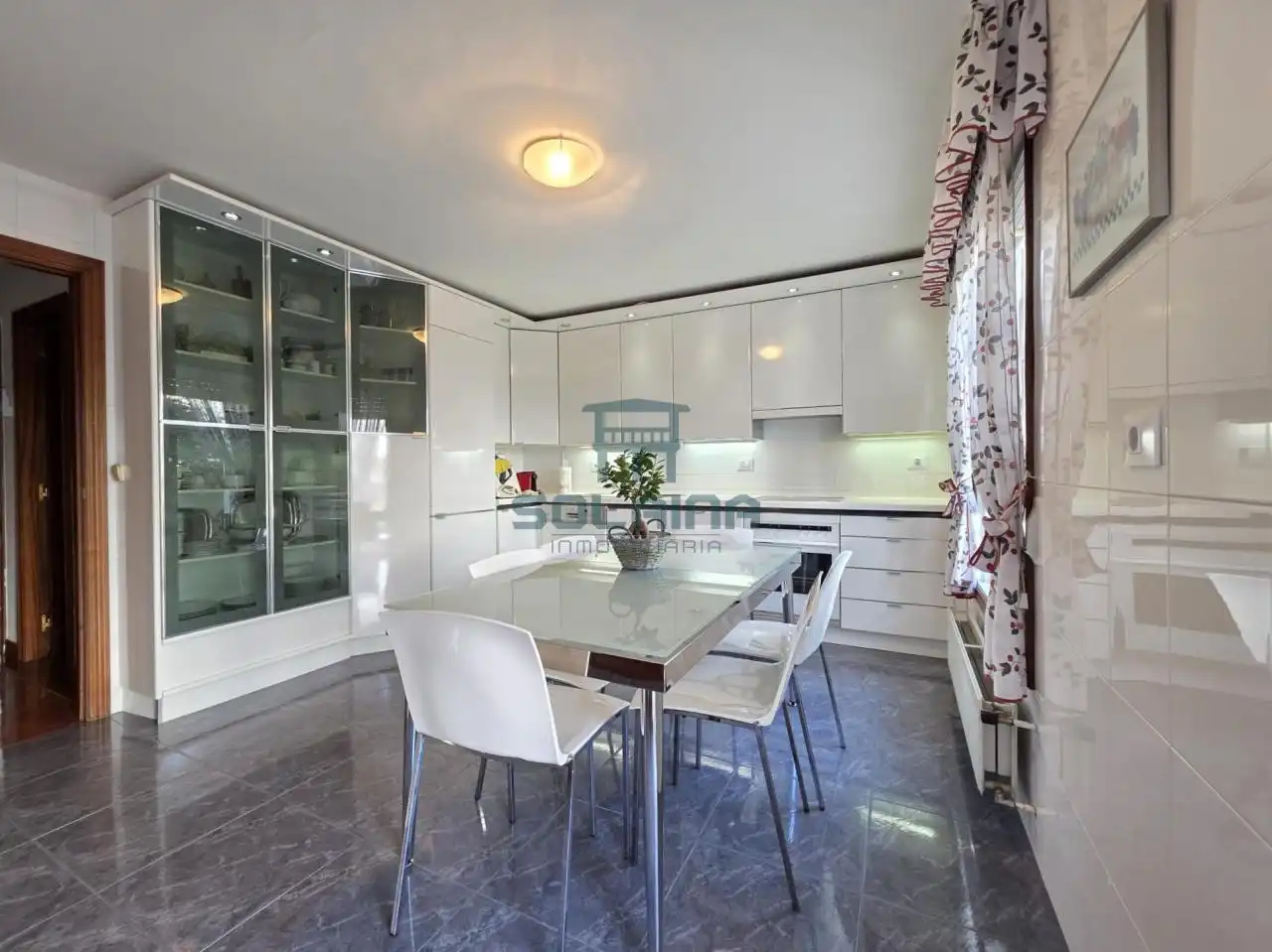 Kitchen of Detached homes for sale in Ourense Capital   with Heating, Private garden and Furnished