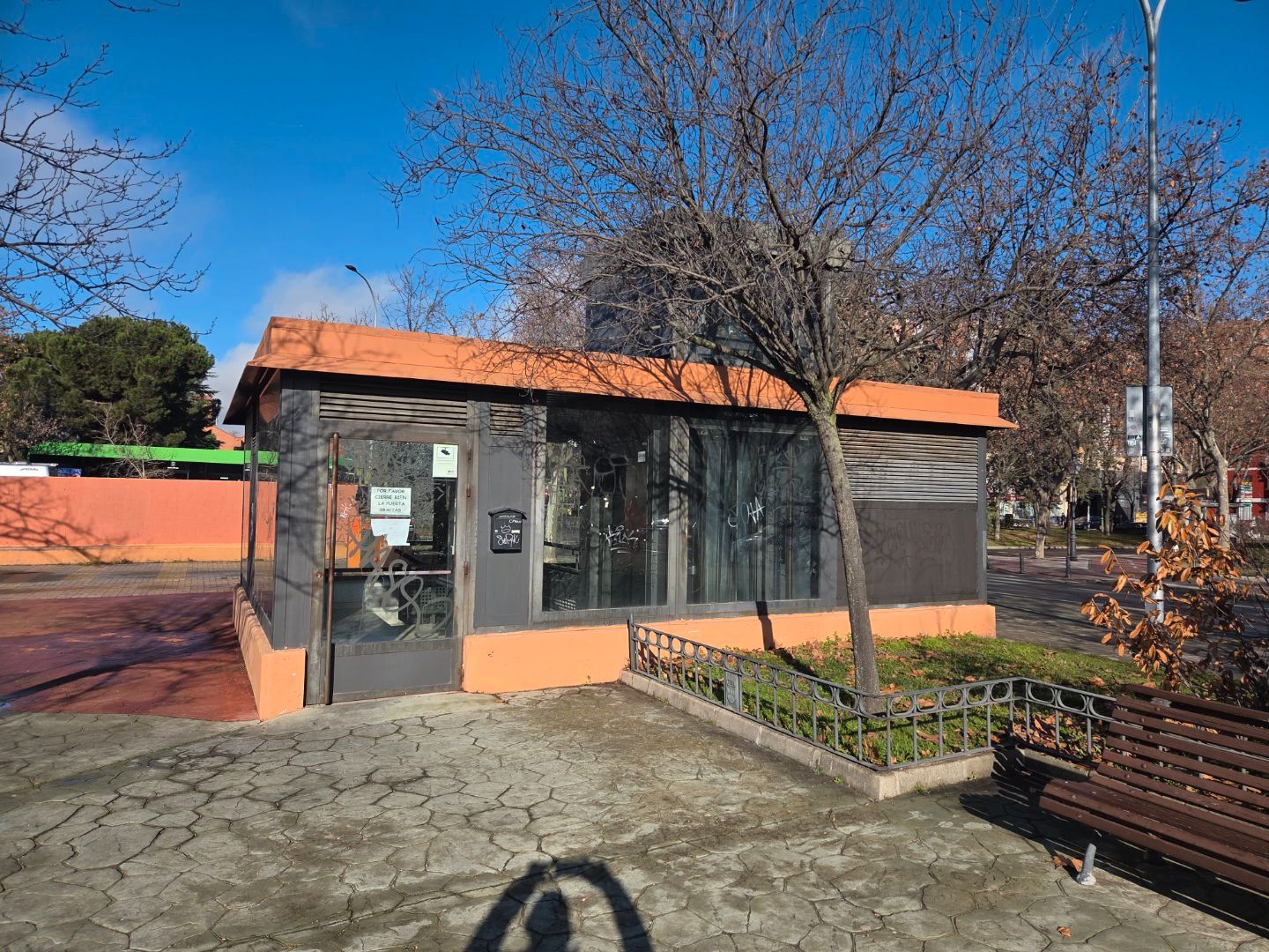 Vista exterior de Garatge en venda en Alcorcón amb Alarma