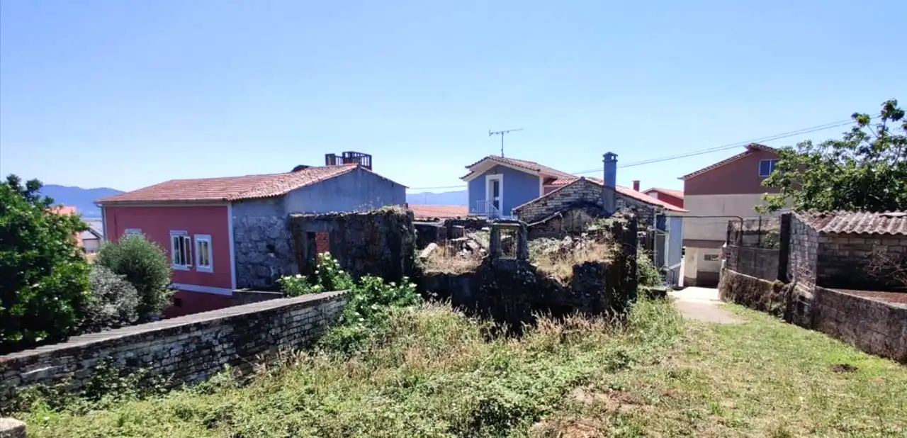 Residential zum Verkauf in De Cruz, A Guarda