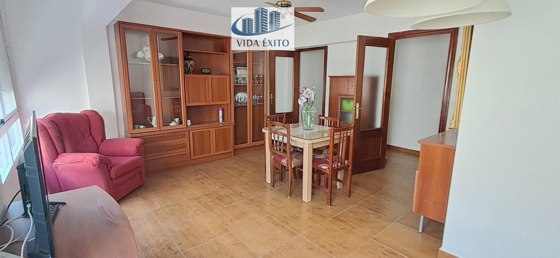 Sala d'estar de Pis en venda en  Jaén Capital