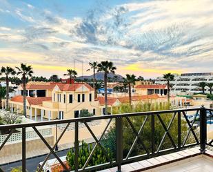 Vista exterior de Casa o xalet en venda en La Oliva amb Terrassa