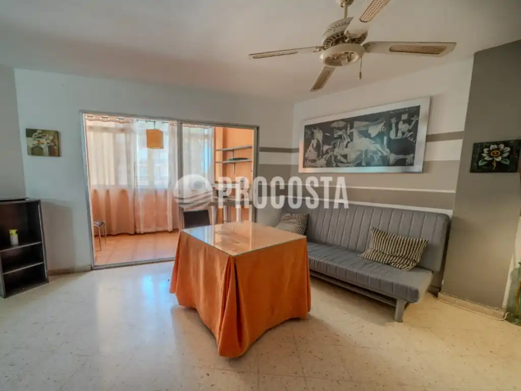 Piso en venta en Calle Dr Alvarez, Almuñecar Centro