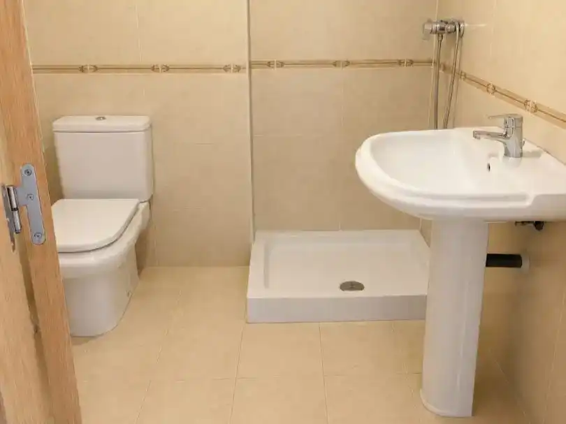 Bany de Casa o xalet en venda en Mucientes amb Jardí privat, Parquet i Traster