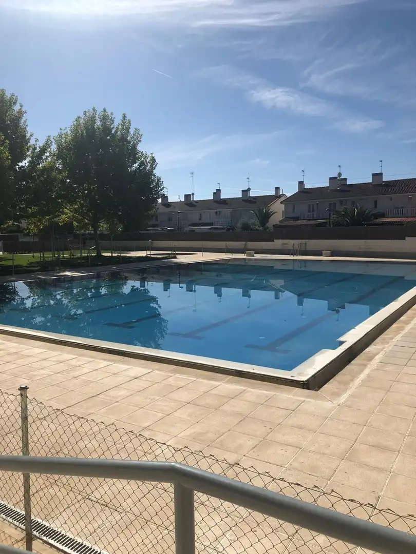 Schwimmbecken von Wohnung zum Verkauf in Ciempozuelos mit Klimaanlage, Heizung und Terrasse