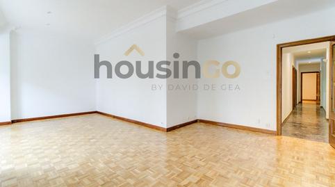 Photo 2 of Flat to rent in Doctor Esquerdo, Niño Jesús, Madrid