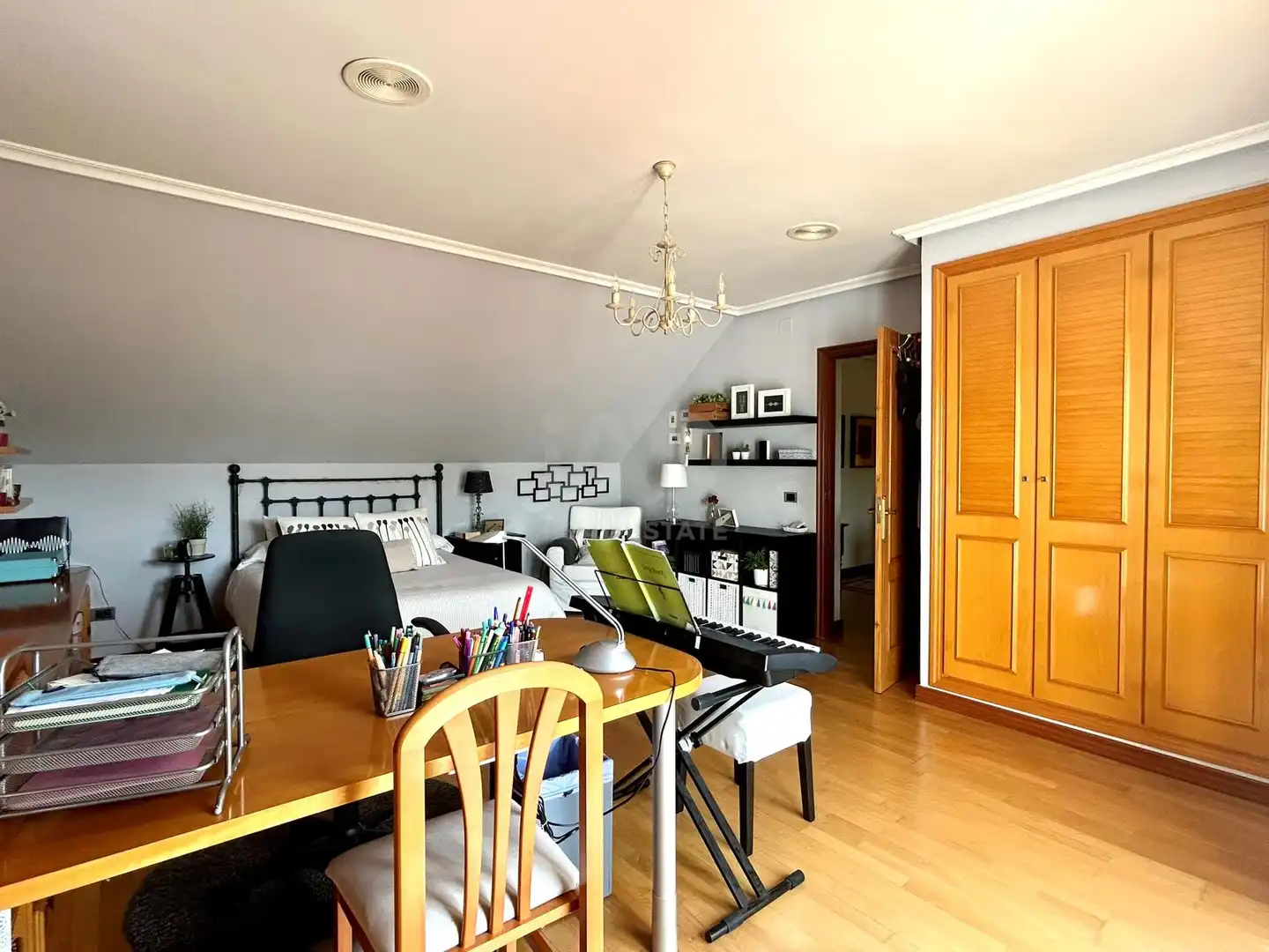 Bedroom of Houses for sale in Santovenia de la Valdoncina  with Heating and Terrace