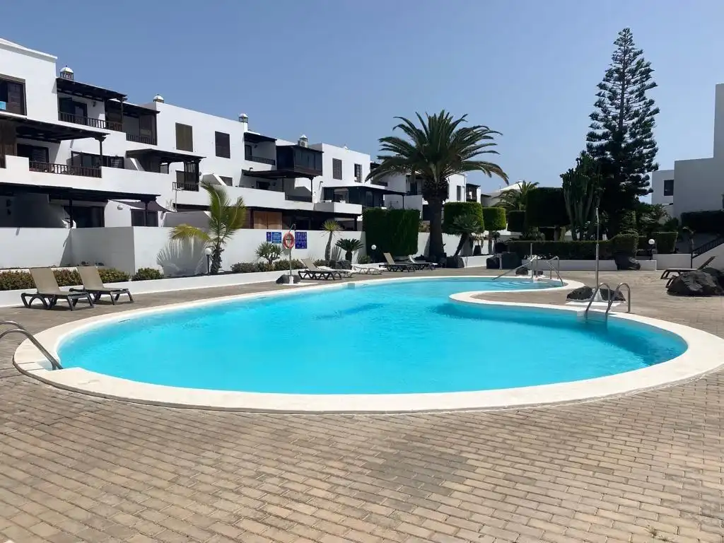 Piscina de Apartament en venda en Teguise amb Piscina comunitària
