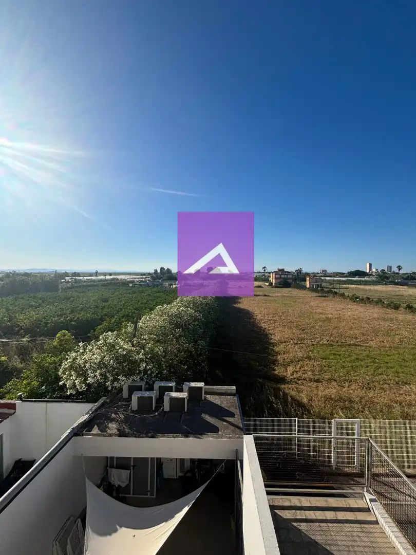 Casa adosada en venda en Sueca amb Aire condicionat, Jardí privat i Terrassa