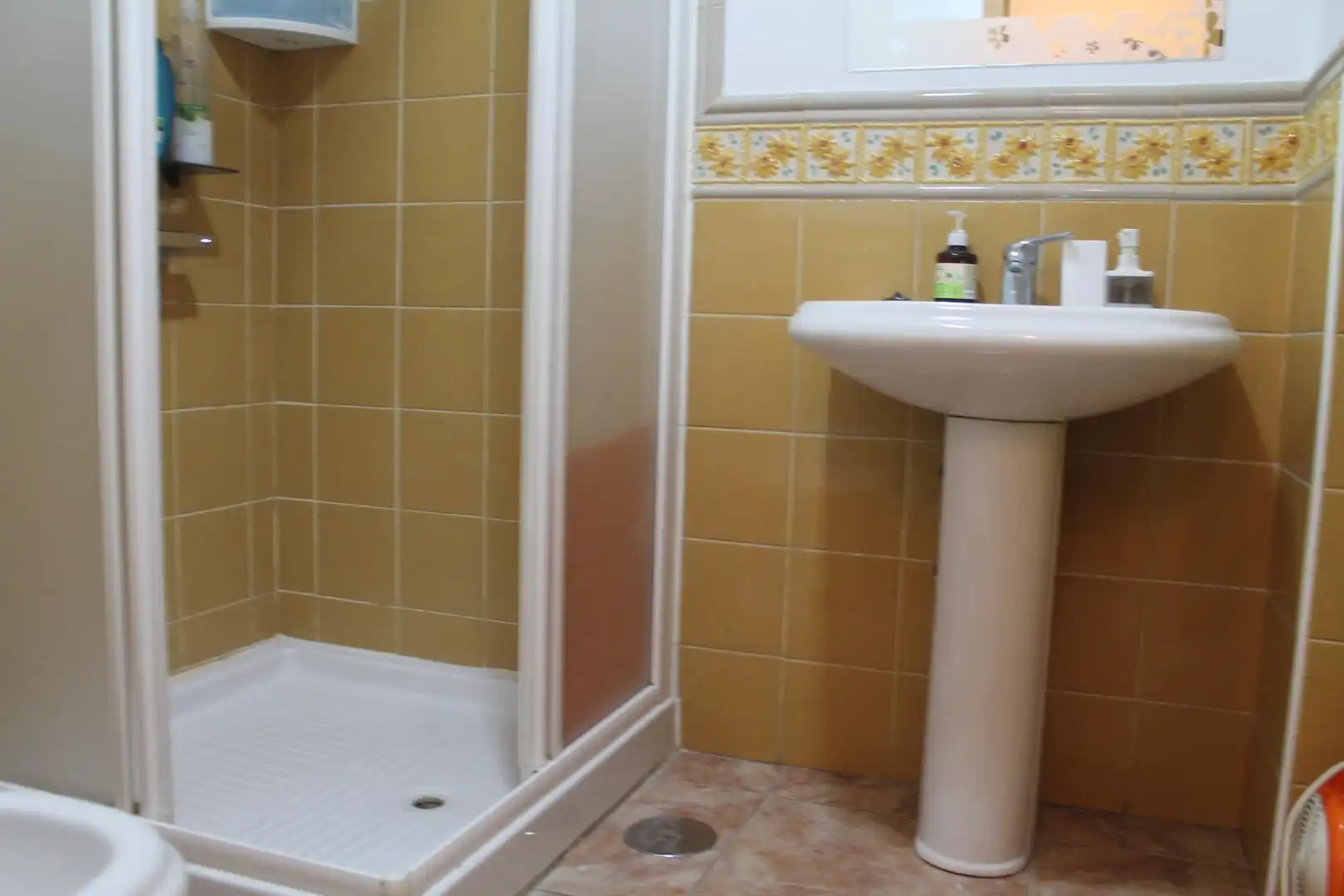 Bathroom of Flat for rent in Telde  with Furnished