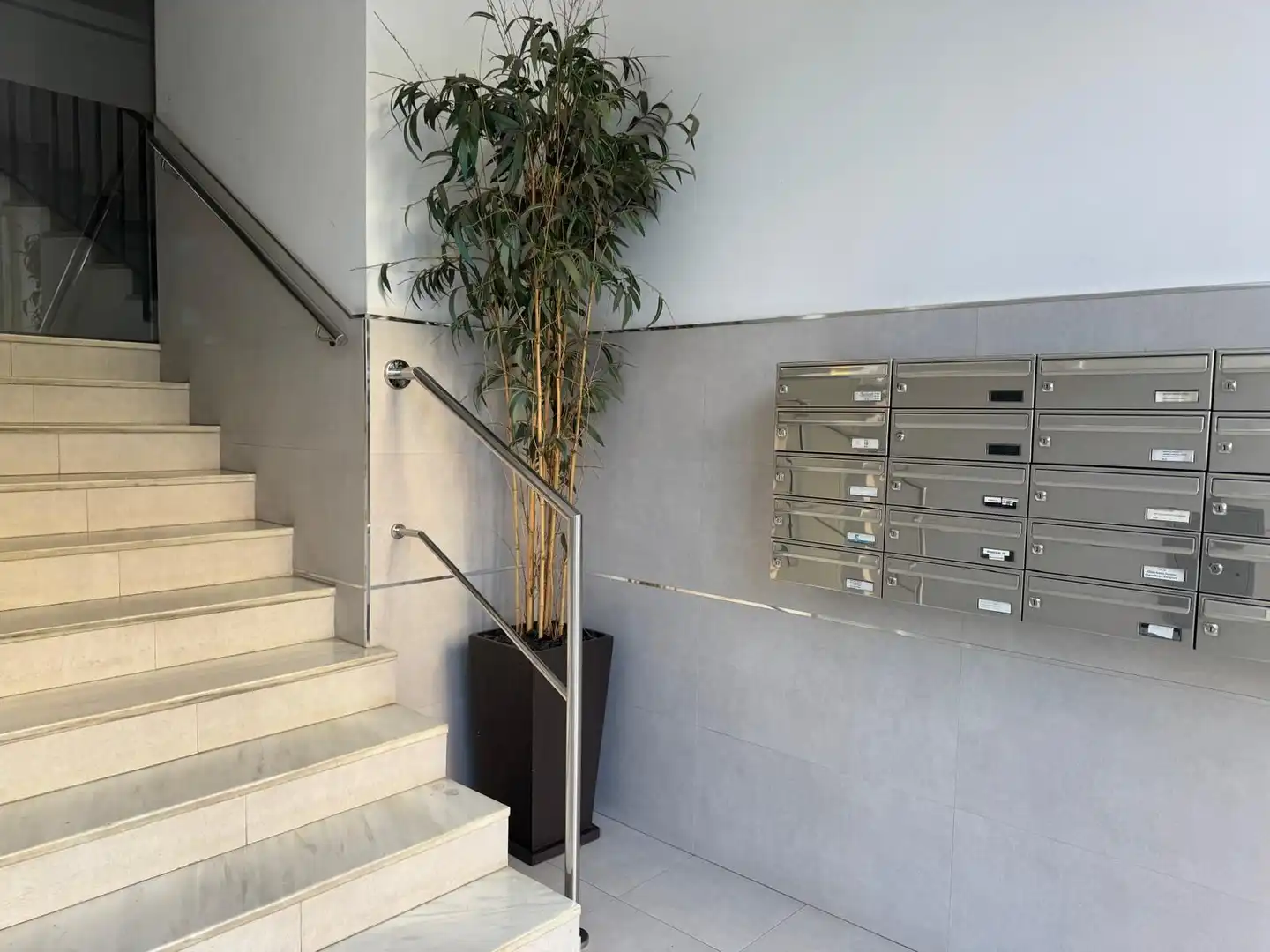 Flat for sale in Instituts - Universitat